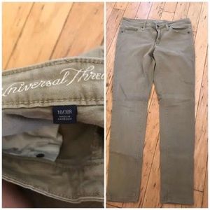 Universal thread tan jeans